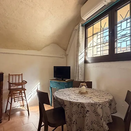 Apartmán Ventallolescala. Wifi. Rooftop W Stunning Views